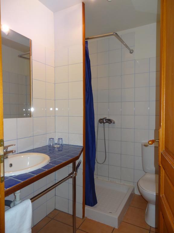 Les Santolines Hotel Cucugnan Szoba fotó